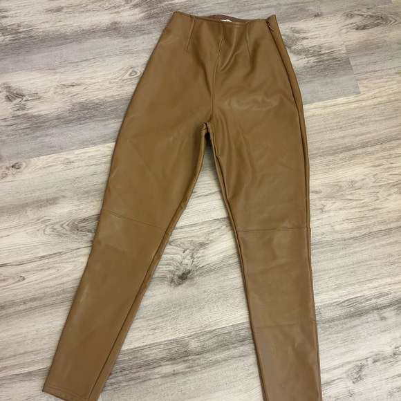 Abercombie and fitch vegan leather leggings XS short - Picture 5 of 9